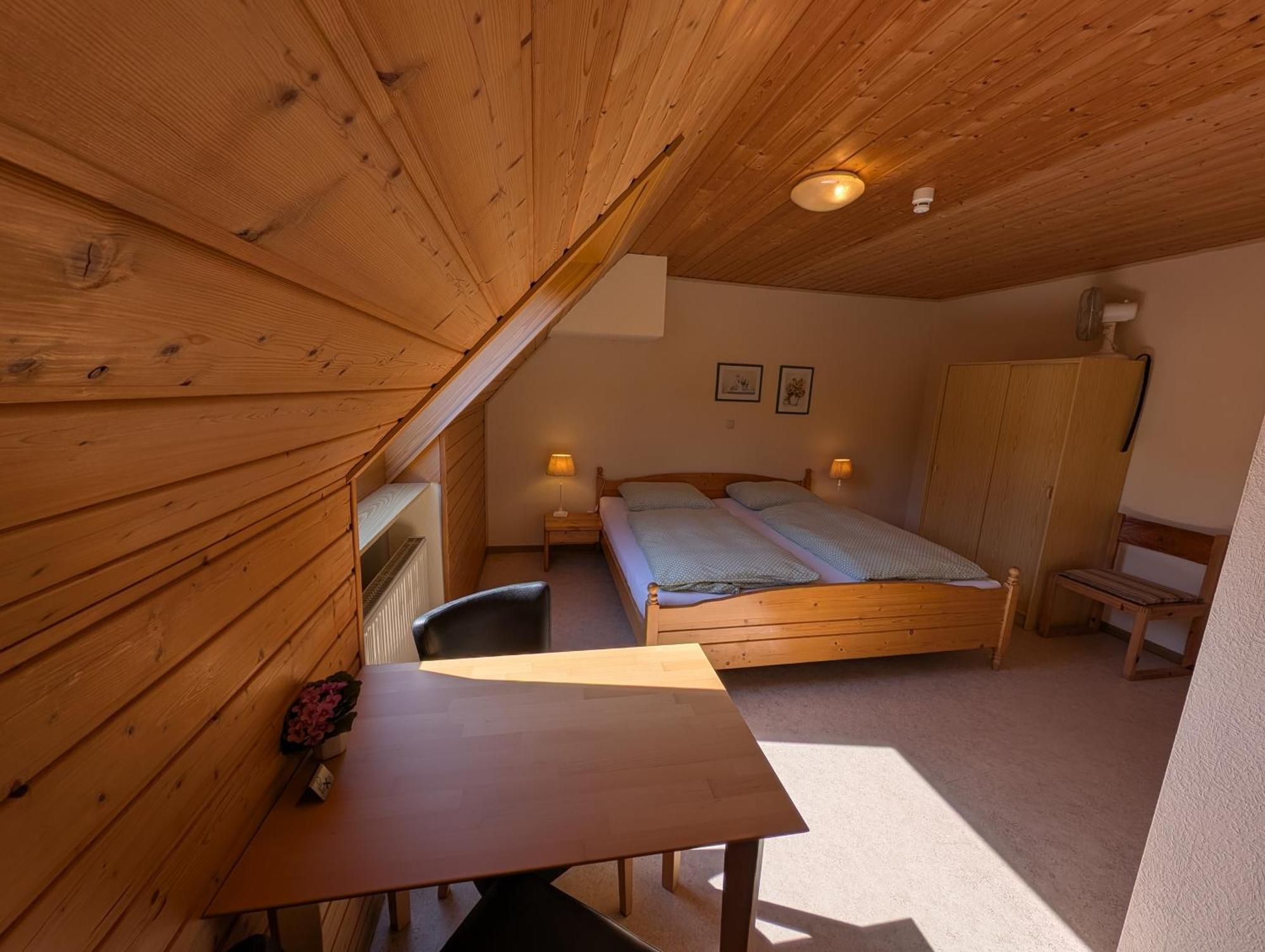 Gaestehaus Bollig Trittenheim Room photo