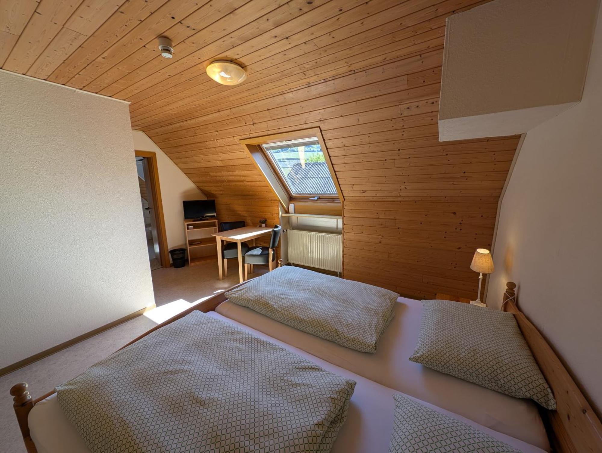 Gaestehaus Bollig Trittenheim Room photo