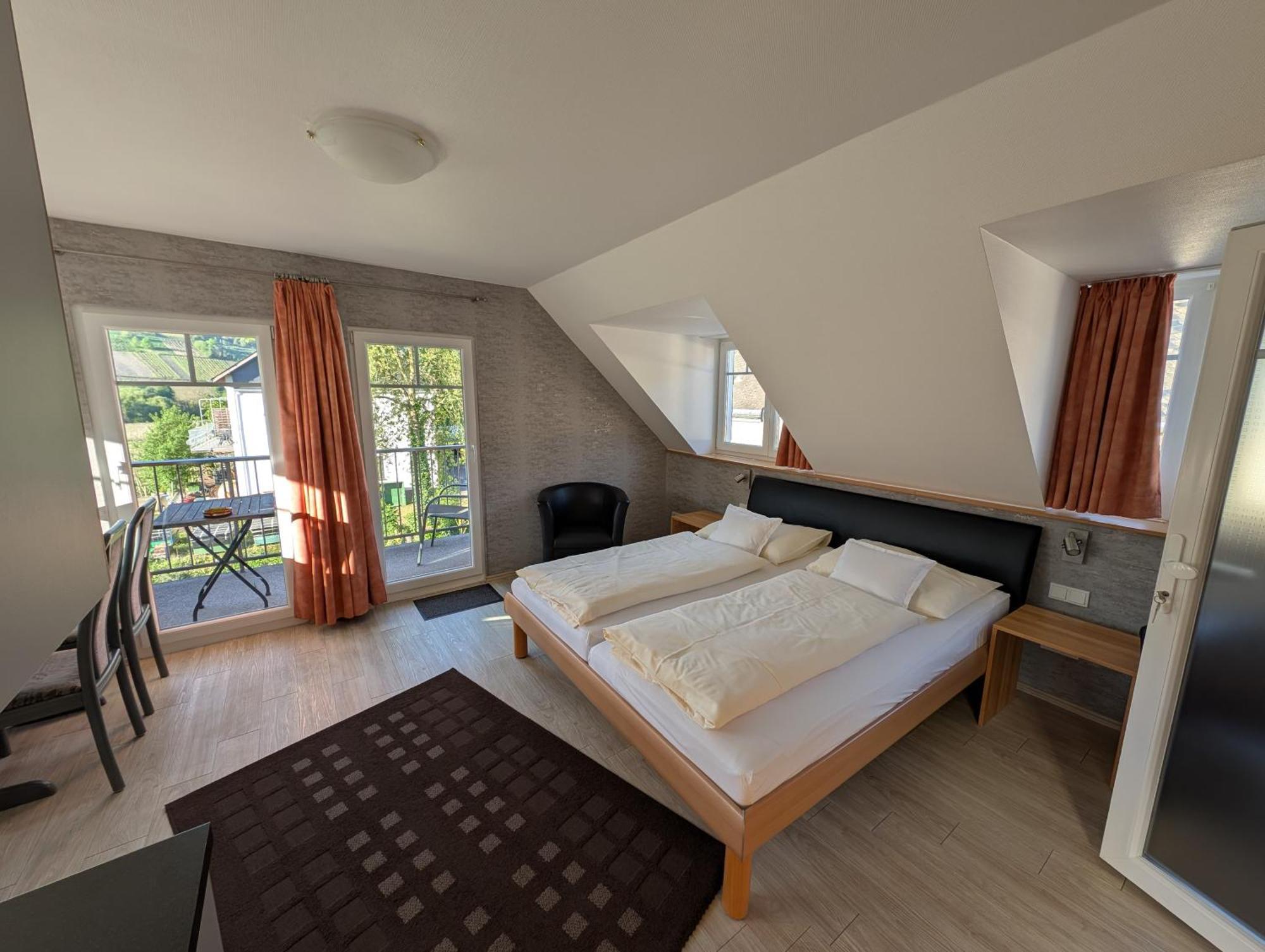 Gaestehaus Bollig Trittenheim Room photo