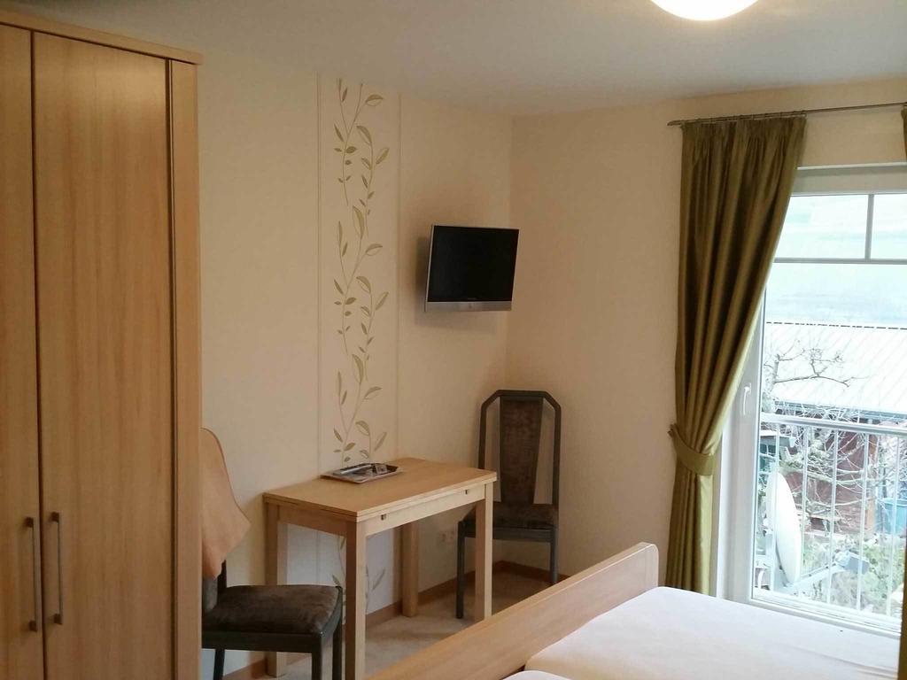 Gaestehaus Bollig Trittenheim Room photo